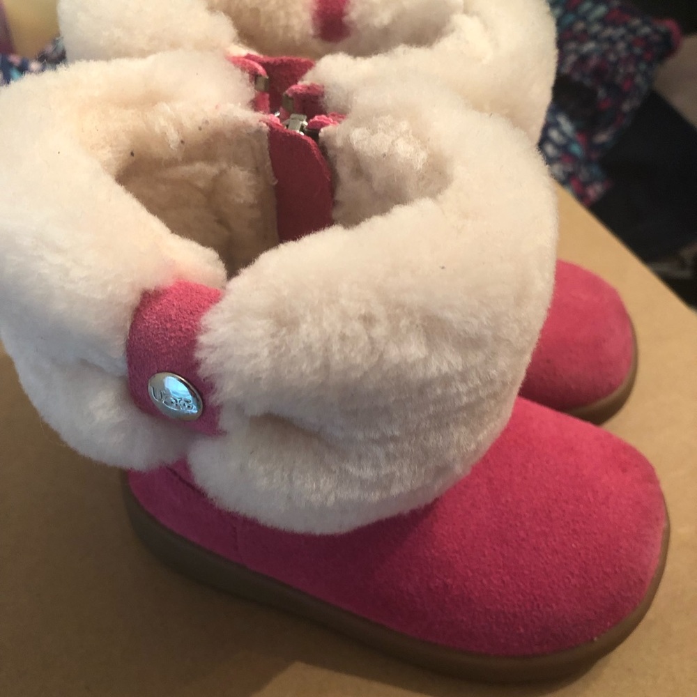Size 4 Pink Baby Ugg Boots